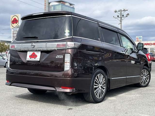 NISSAN ELGRAND 2015 Image 31