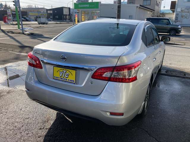 NISSAN SYLPHY 2013 Image 31