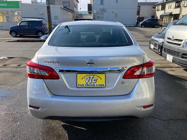 NISSAN SYLPHY 2013 Image 31