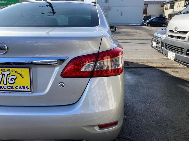 NISSAN SYLPHY 2013 Image 31