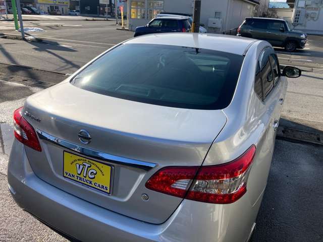 NISSAN SYLPHY 2013 Image 31