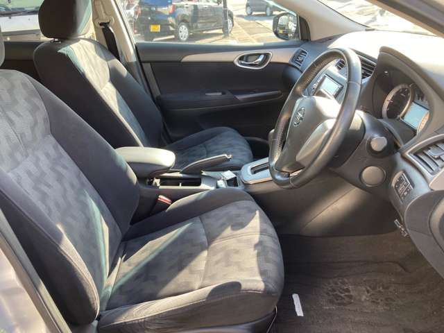 NISSAN SYLPHY 2013 Image 31