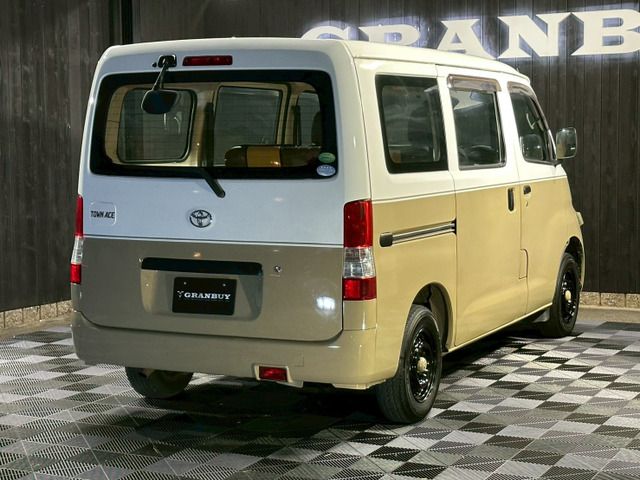 TOYOTA LITEACE VAN 2WD 2015 Image 31