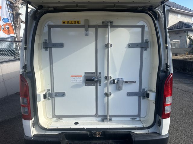 TOYOTA HIACE VAN 2WD 2019 Image 31