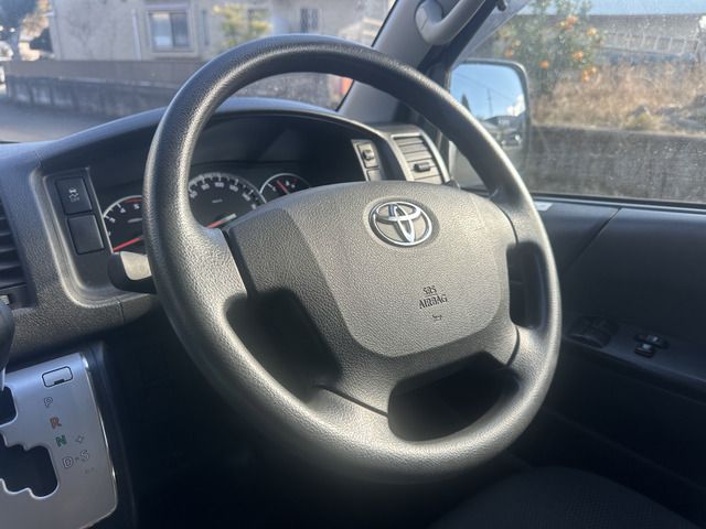 TOYOTA HIACE VAN 2WD 2019 Image 31