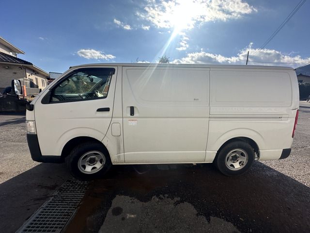 TOYOTA HIACE VAN 2WD 2019 Image 31