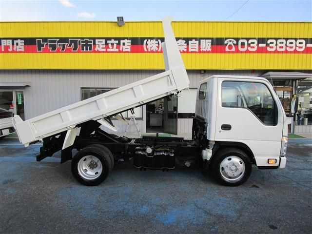 ISUZU  2015 Image 31