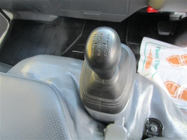 ISUZU  2015 Image 31