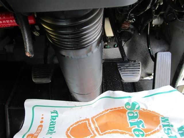 ISUZU  2015 Image 31