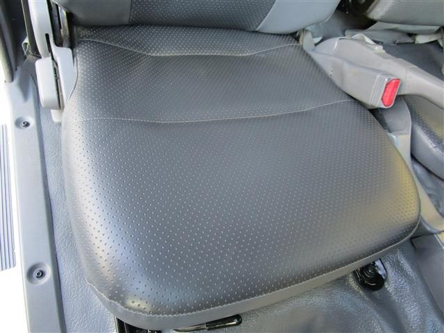 ISUZU  2015 Image 31