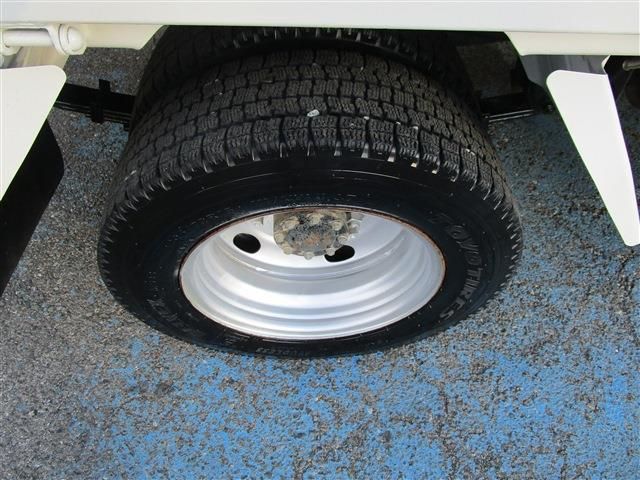 ISUZU  2015 Image 31