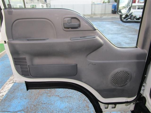 ISUZU  2015 Image 31