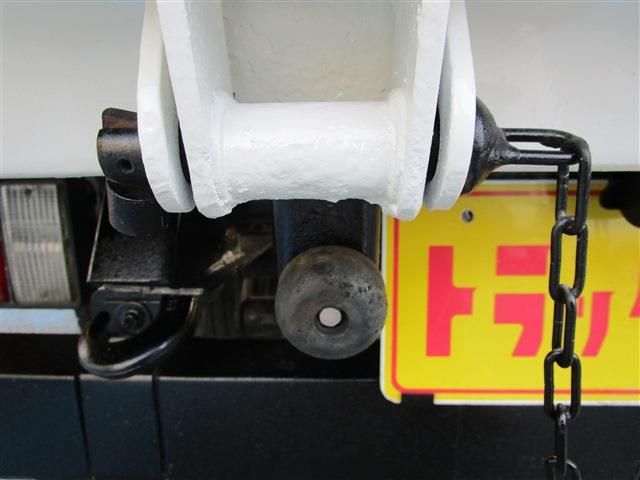 ISUZU  2015 Image 31