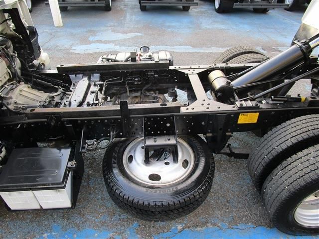 ISUZU  2015 Image 31