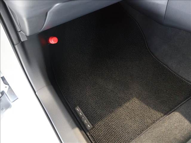 TOYOTA PRIUS 2024 Image 31