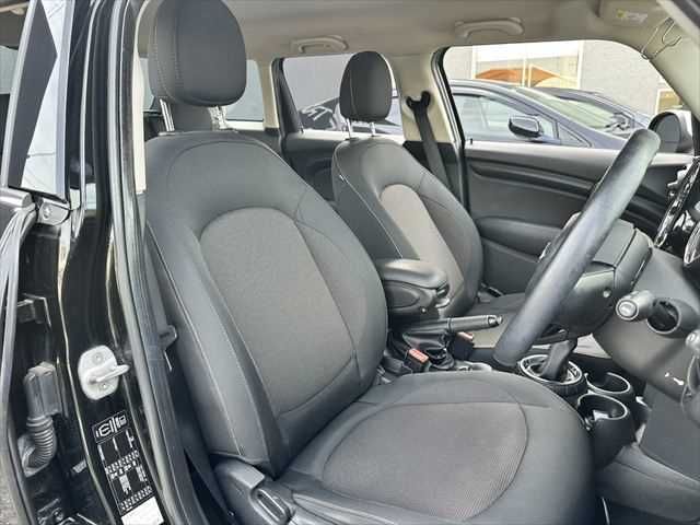 BMW MINI COOPER 5DOO 2015 Image 31