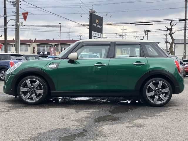 BMW MINI COOPER S 5DOOR 2019 Image 31