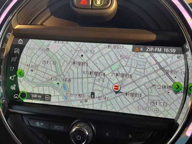 BMW MINI COOPER D 5DOOR 2019 Image 31