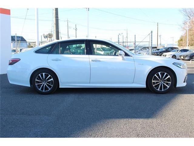 TOYOTA CROWN SEDAN HYBRID 2018 Image 31