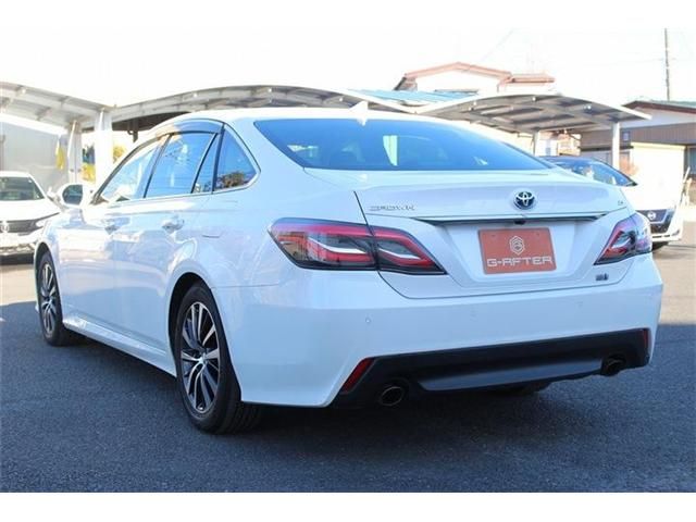 TOYOTA CROWN SEDAN HYBRID 2018 Image 31