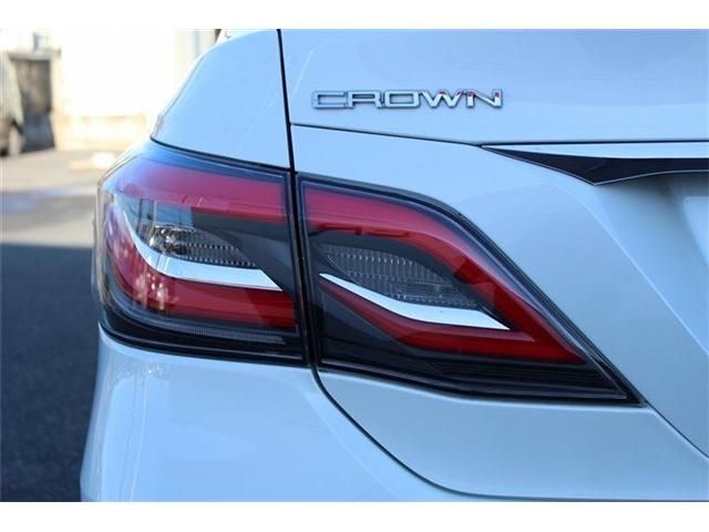 TOYOTA CROWN SEDAN HYBRID 2018 Image 31