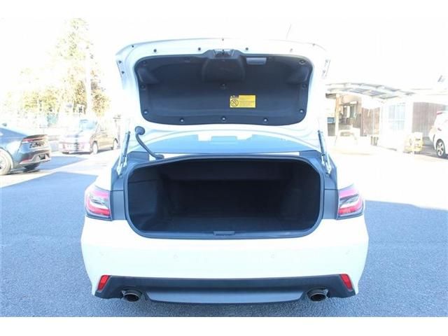 TOYOTA CROWN SEDAN HYBRID 2018 Image 31