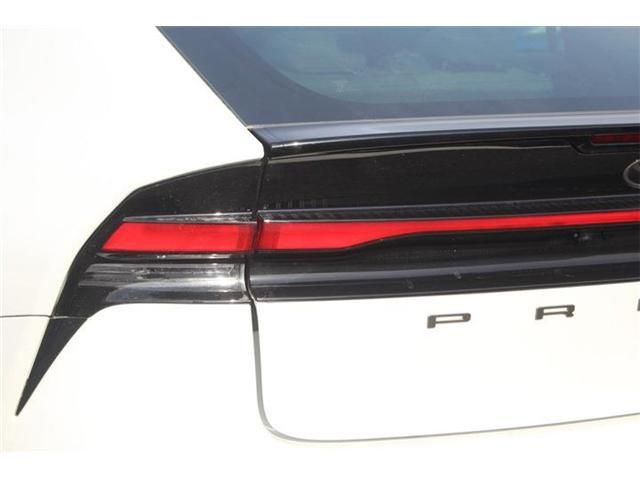 TOYOTA PRIUS 4WD 2023 Image 31