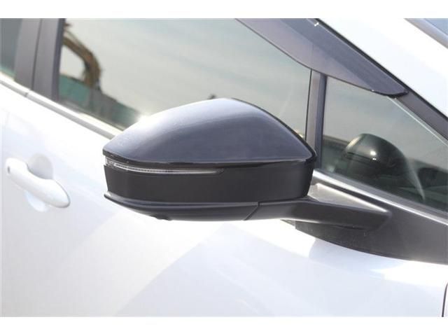 TOYOTA PRIUS 4WD 2023 Image 31