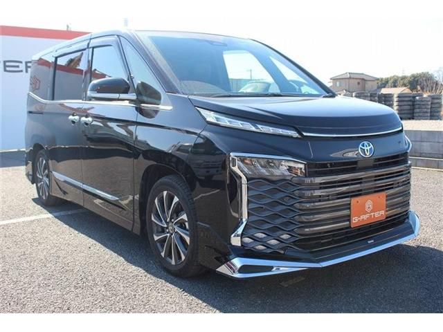 TOYOTA VOXY HYBRID 2022 Image 31
