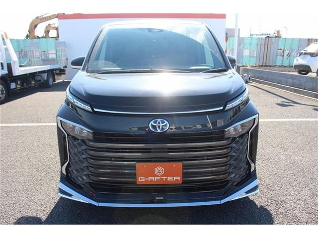 TOYOTA VOXY HYBRID 2022 Image 31