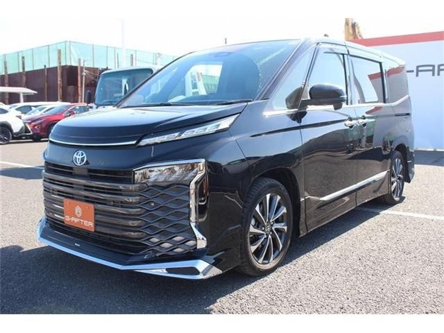 TOYOTA VOXY HYBRID 2022 Image 31