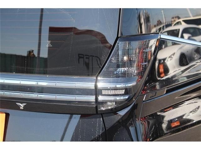 TOYOTA VOXY HYBRID 2022 Image 31