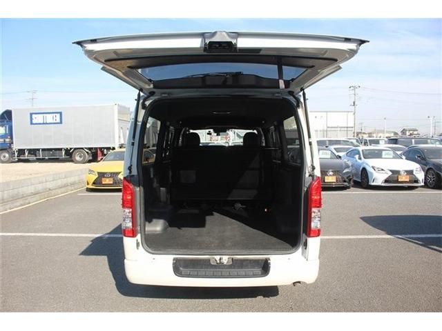TOYOTA HIACE VAN 2WD 2020 Image 31
