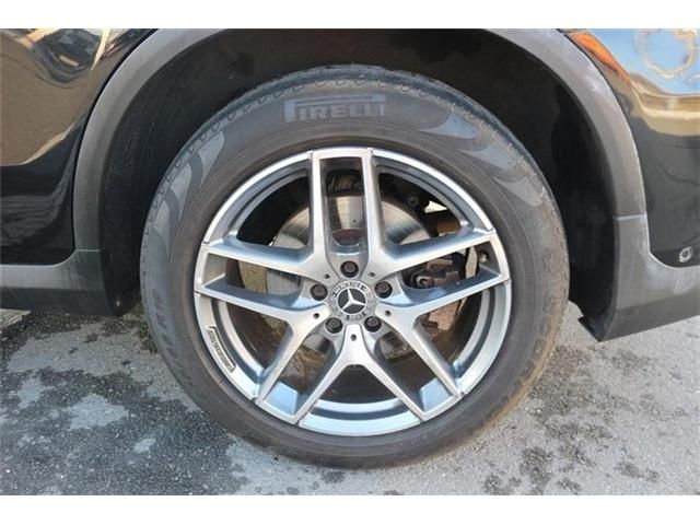 MERCEDES BENZ GLC CL 2018 Image 31