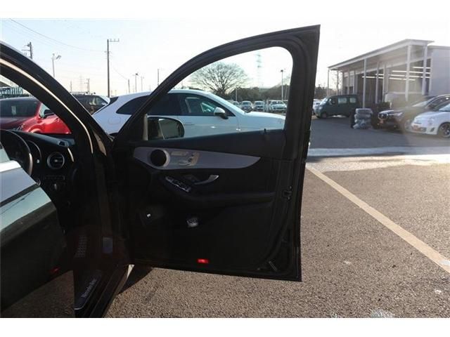 MERCEDES BENZ GLC CL 2018 Image 31