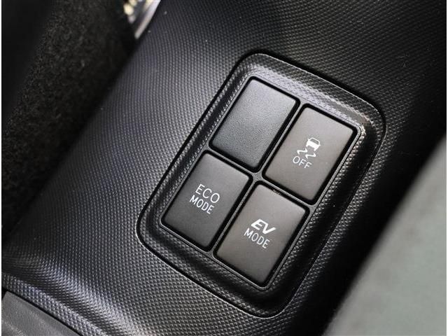 TOYOTA AQUA 2015 Image 31