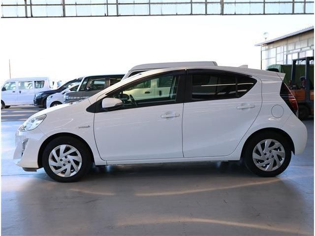 TOYOTA AQUA 2015 Image 31