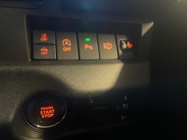 SUZUKI JIMNY NOMADE 2025 Image 31