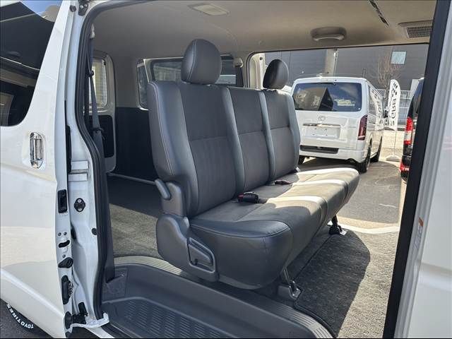 TOYOTA HIACE VAN 2WD 2018 Image 31