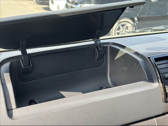 TOYOTA HIACE VAN 2WD 2018 Image 31