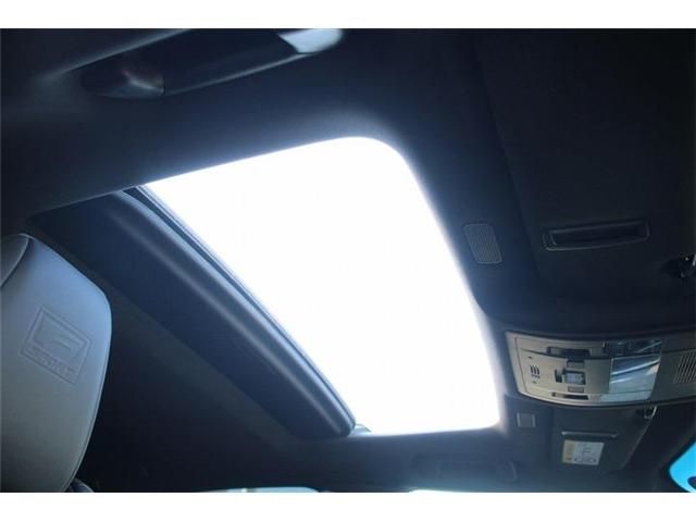 TOYOTA LEXUS ES300H 2019 Image 31