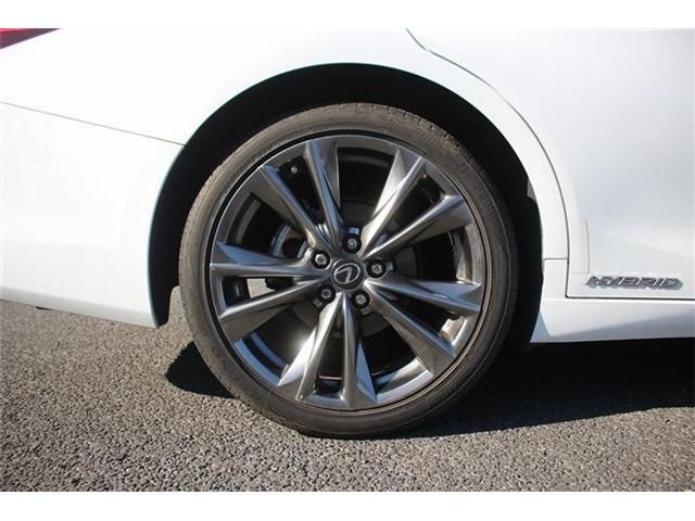 TOYOTA LEXUS ES300H 2019 Image 31