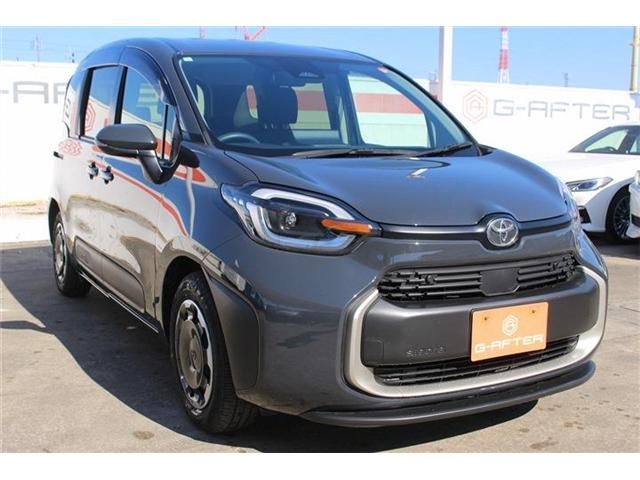 TOYOTA SIENTA HYBRID 2023 Image 31