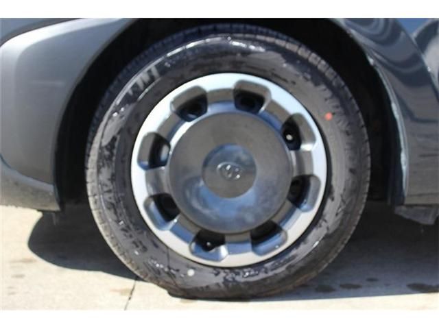 TOYOTA SIENTA HYBRID 2023 Image 31