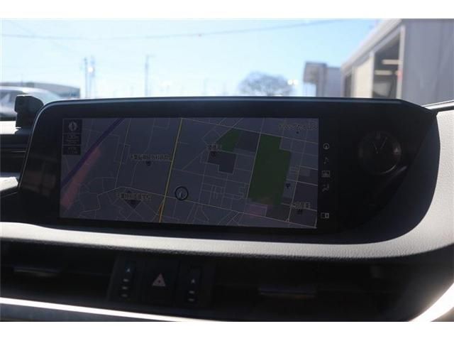 TOYOTA LEXUS ES300H 2019 Image 31