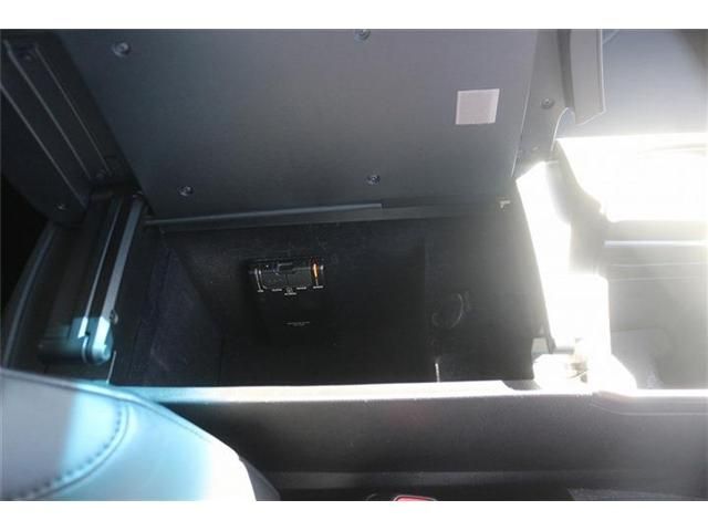 TOYOTA LEXUS ES300H 2019 Image 31