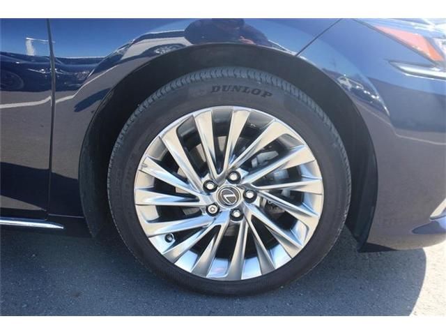 TOYOTA LEXUS ES300H 2019 Image 31