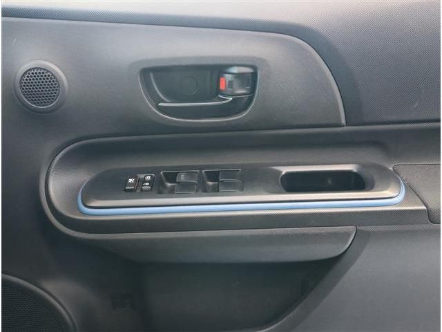 TOYOTA AQUA 2014 Image 31