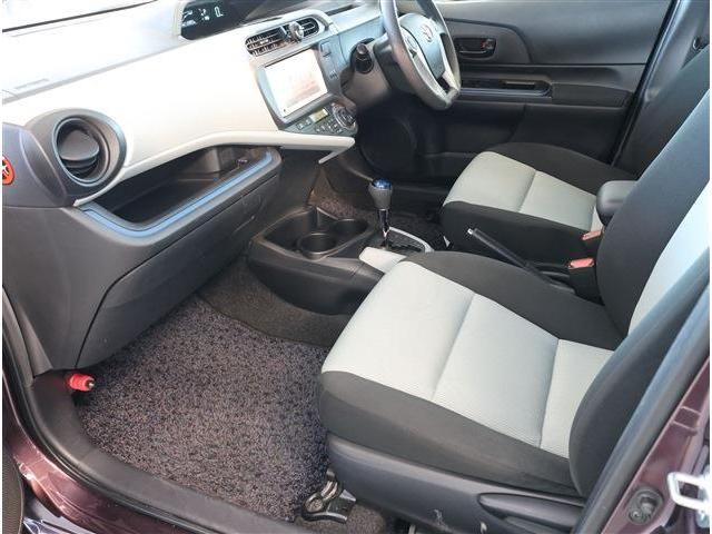 TOYOTA AQUA 2014 Image 31