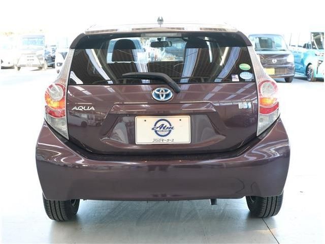 TOYOTA AQUA 2014 Image 31